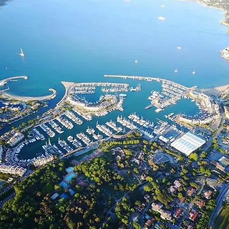 Апартаменты Entre Le Port Et La Plage, Golfe De Saint Tropez *